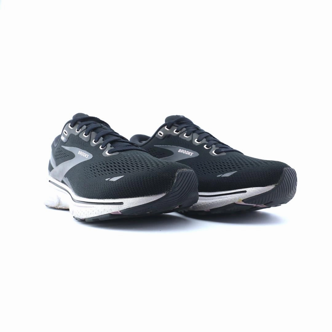 BROOKS GHOST 15 performance running shoe visuals