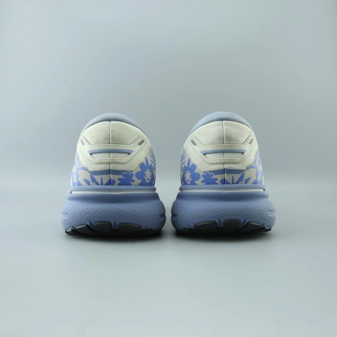 BROOKS GHOST 15 performance running shoe visuals