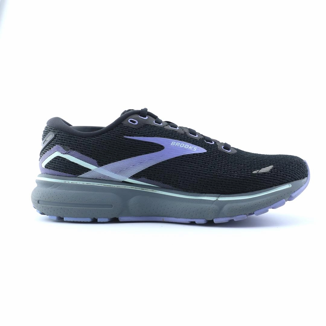 BROOKS GHOST 15 performance running shoe visuals