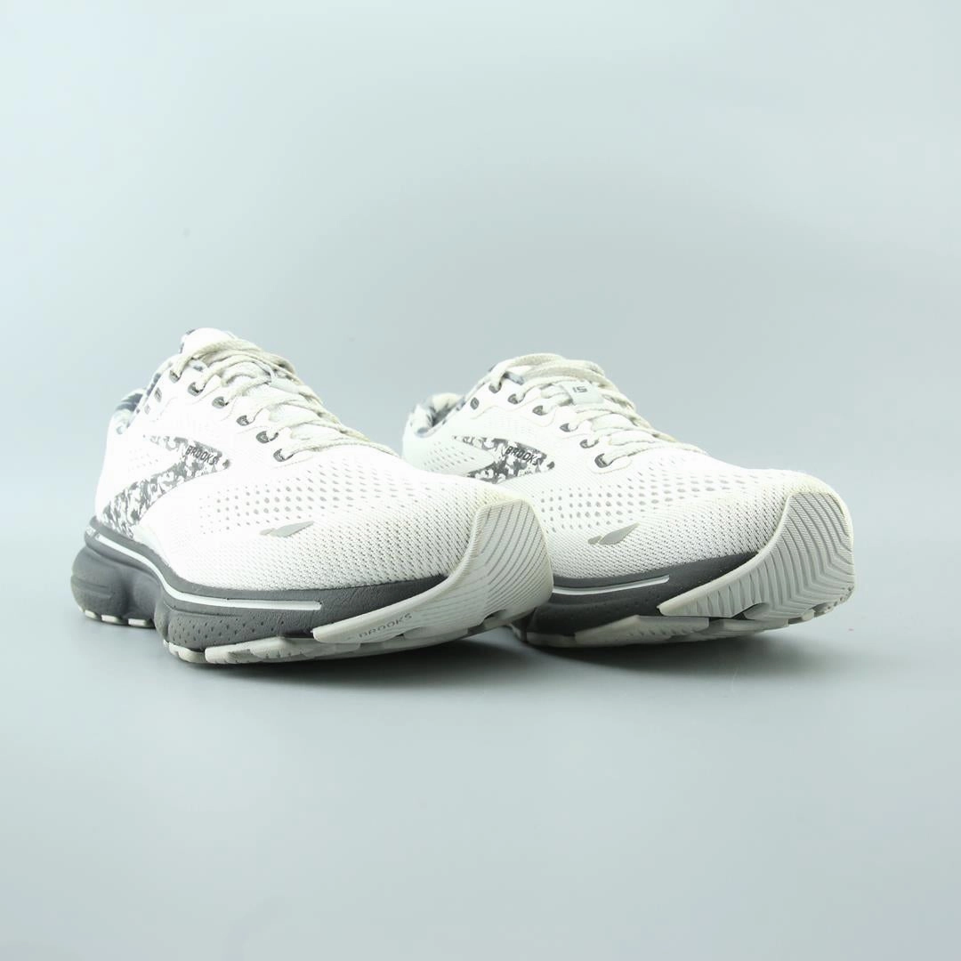 BROOKS GHOST 15 performance running shoe visuals