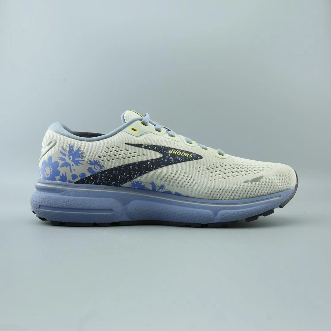 BROOKS GHOST 15 performance running shoe visuals
