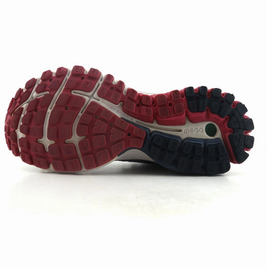 BROOKS GHOST 6 athletic Brooks shoe snapshots