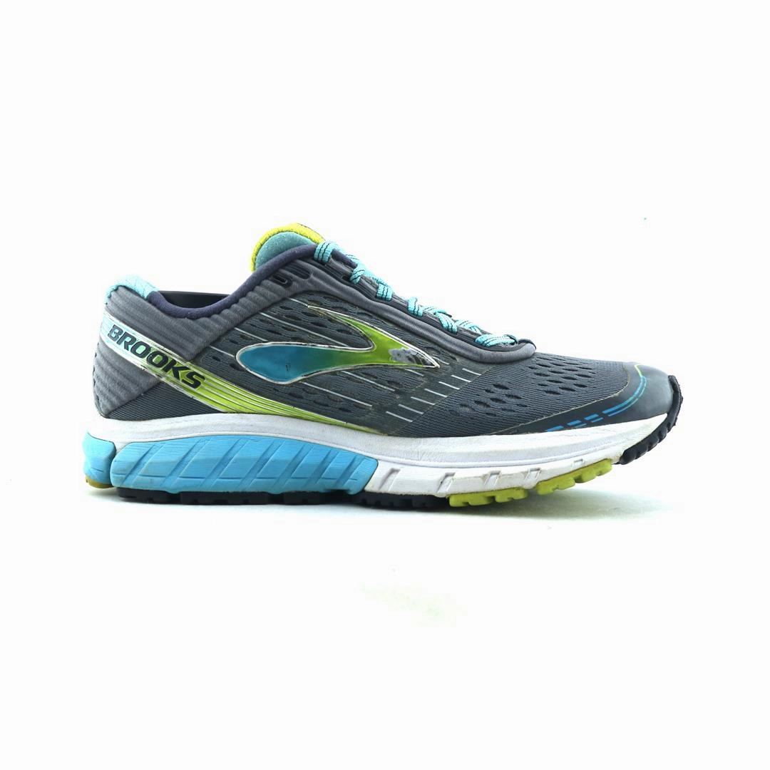 BROOKS GHOST 9 performance running shoe visuals