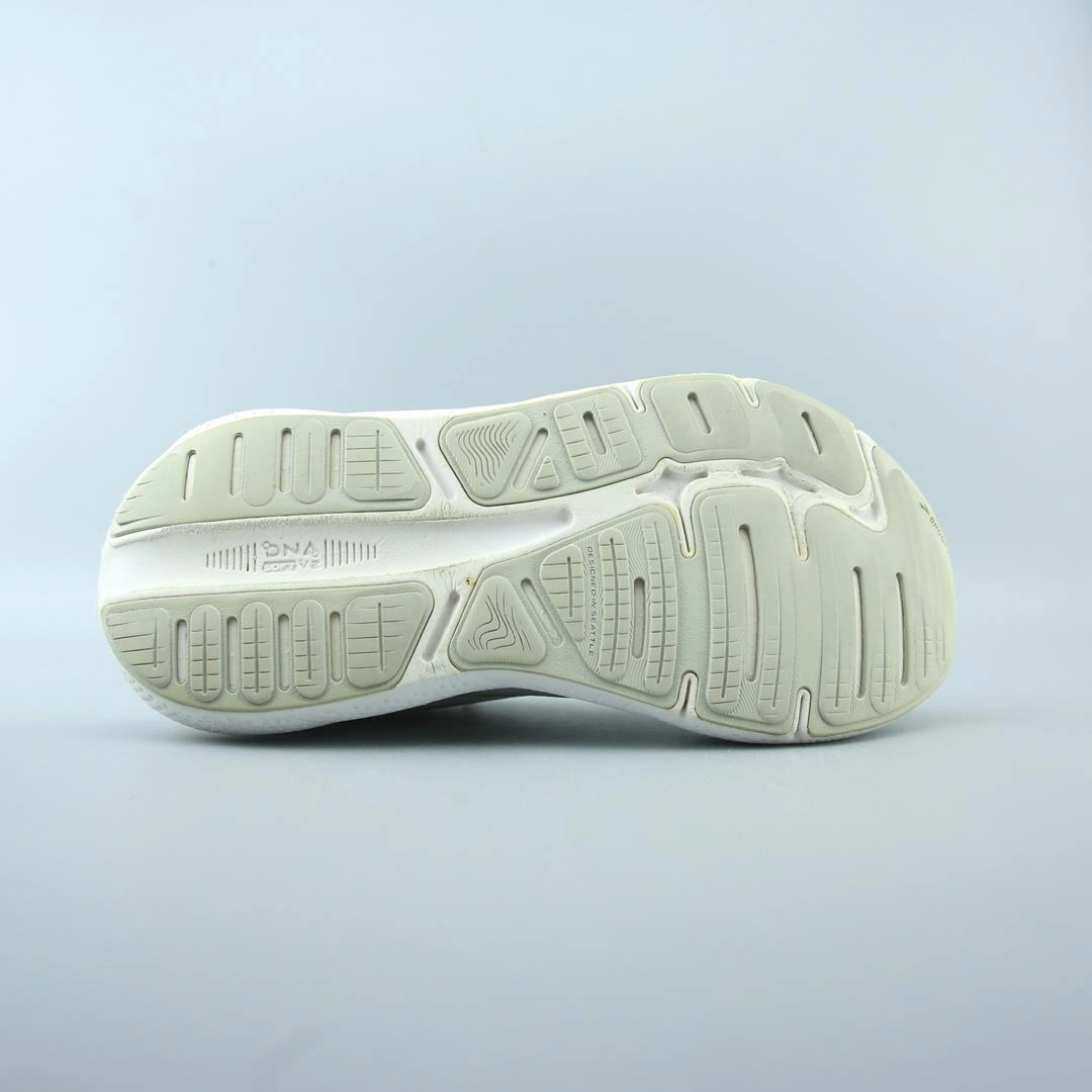 BROOKS GHOST MAX performance running shoe visuals