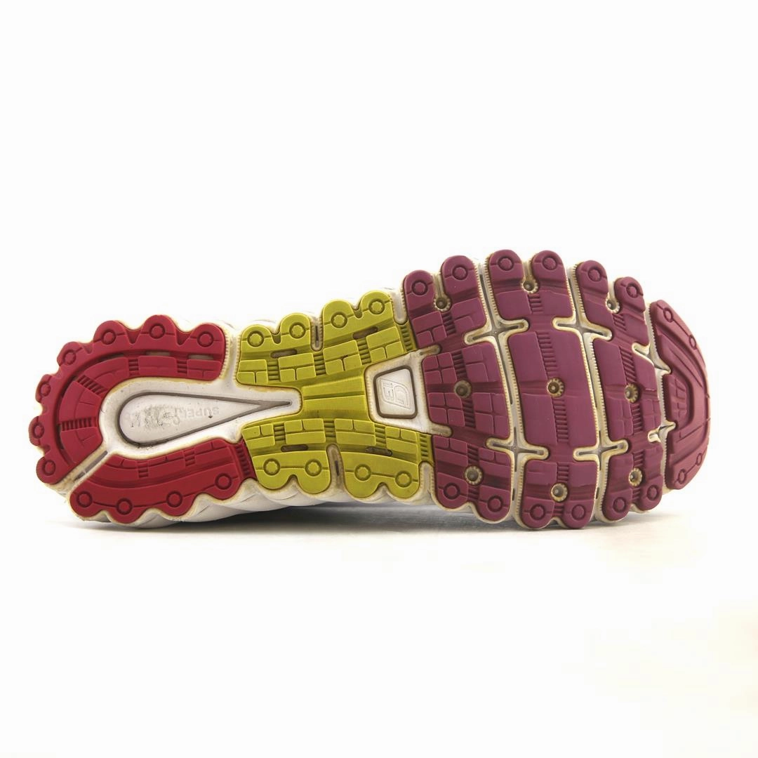 BROOKS GLYCERIN 13 performance running shoe visuals