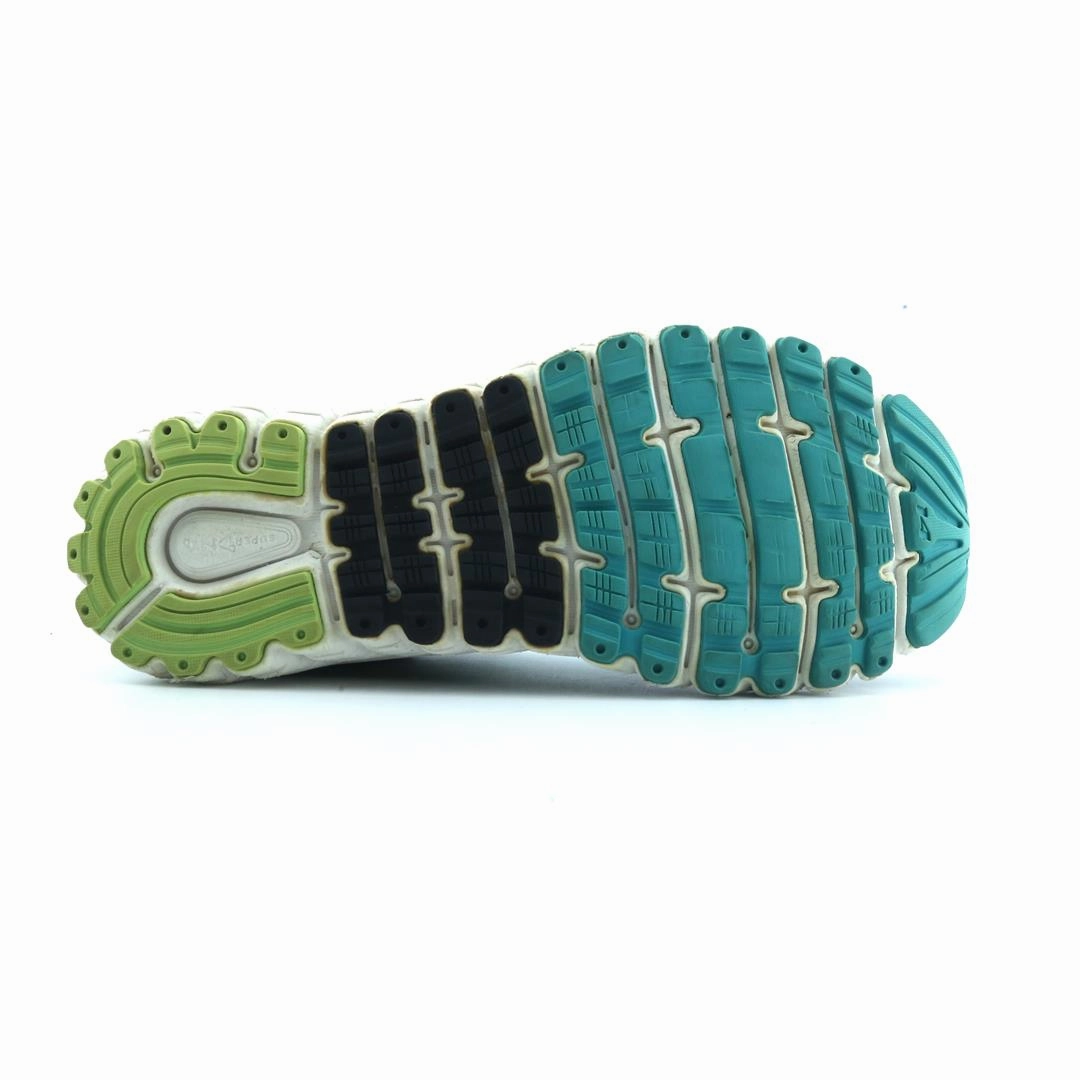 BROOKS GLYCERIN 14 performance running shoe visuals