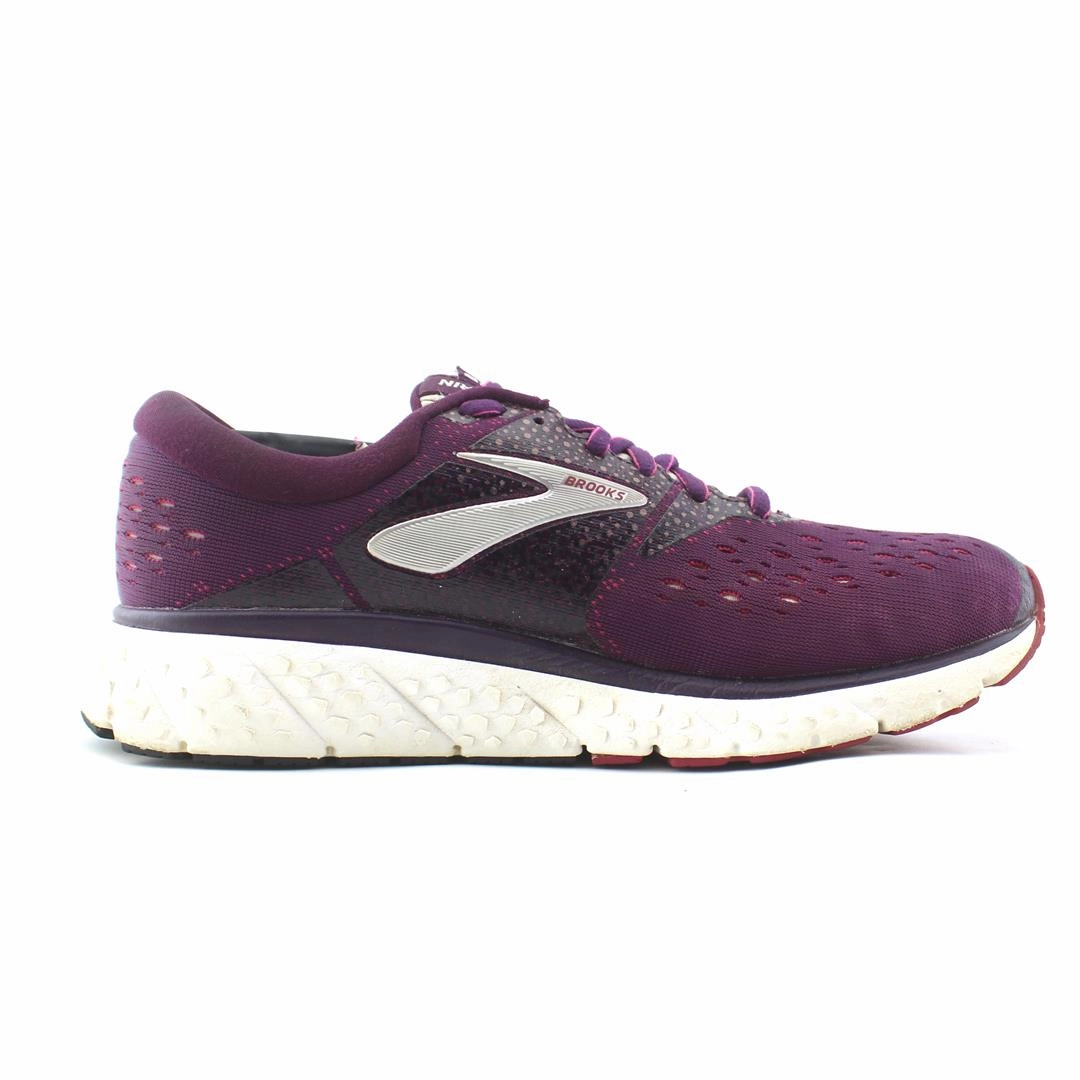 BROOKS GLYCERIN 16 Brooks running footwear shots