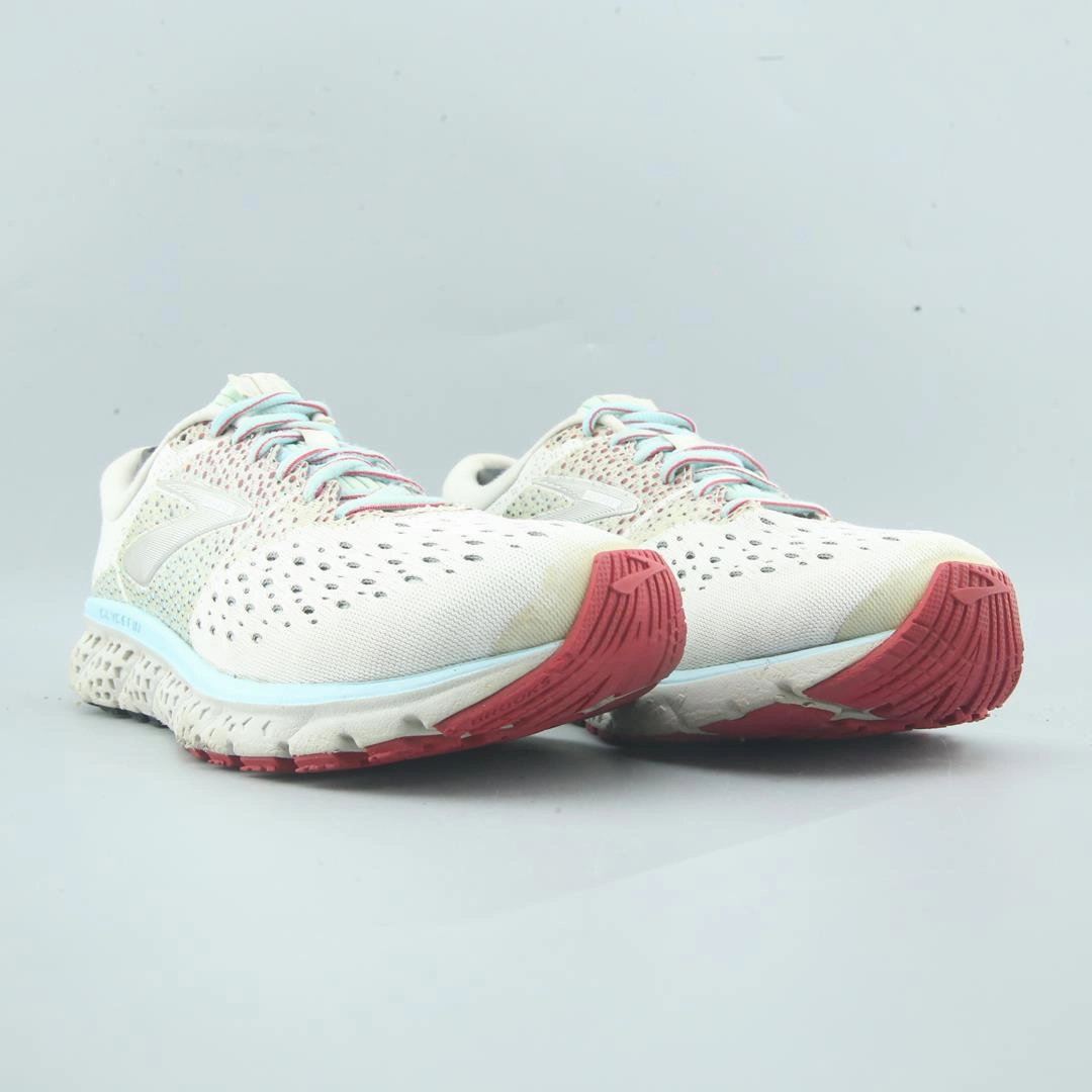 BROOKS GLYCERIN 16 lightweight running shoe photos
