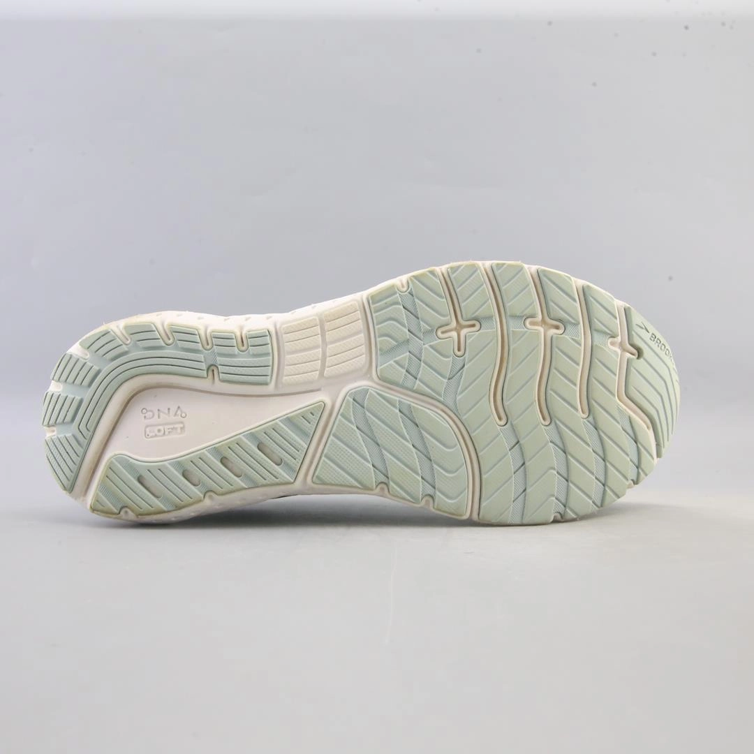 BROOKS GLYCERIN 18 Brooks running footwear shots