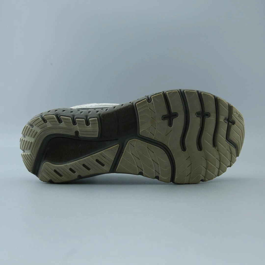BROOKS GLYCERIN 18 performance running shoe visuals