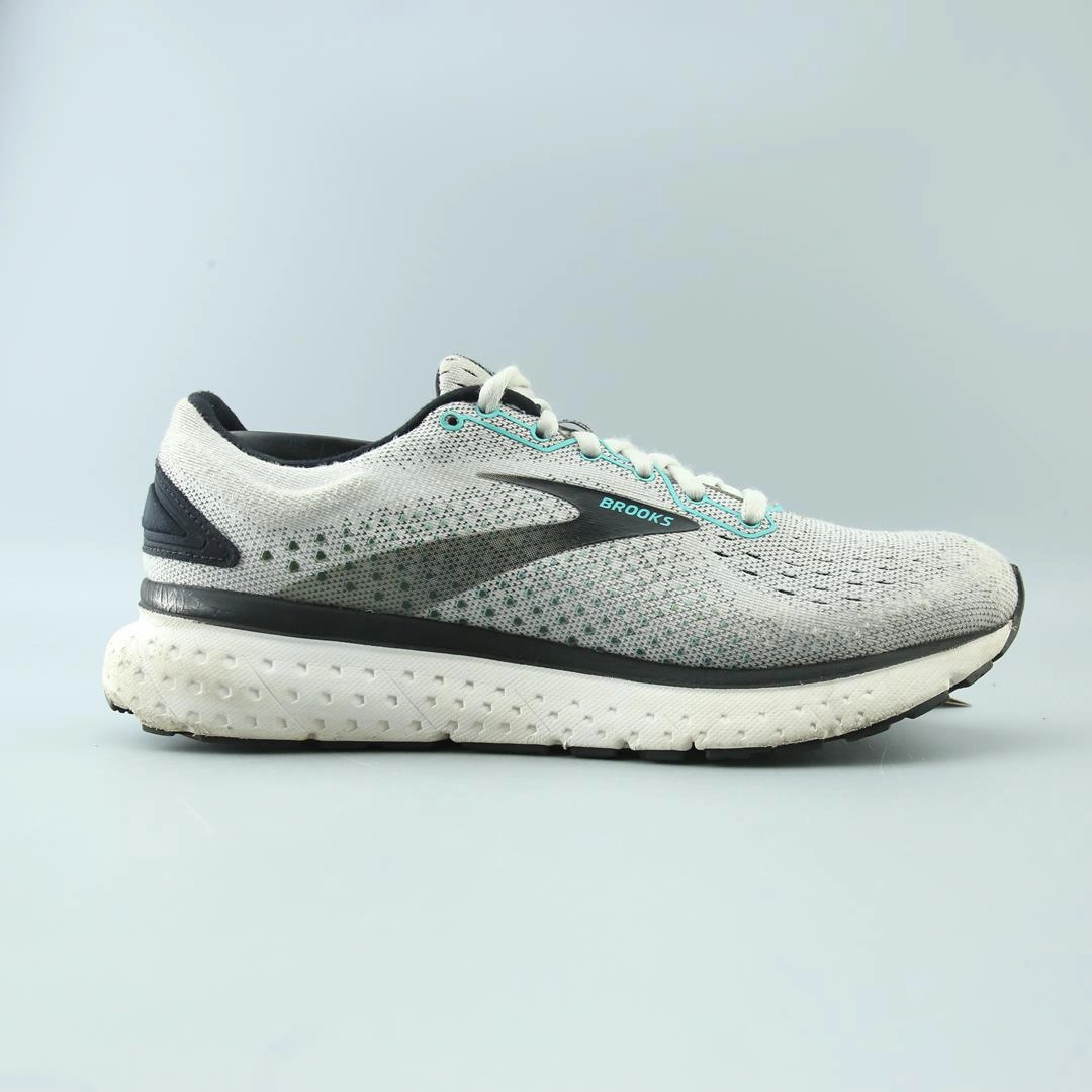 BROOKS GLYCERIN 18 performance running shoe visuals