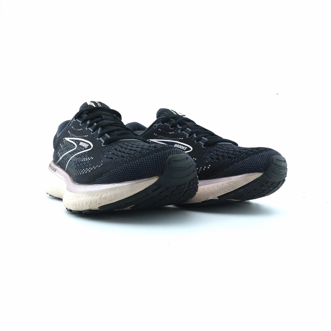 BROOKS GLYCERIN 19 performance running shoe visuals
