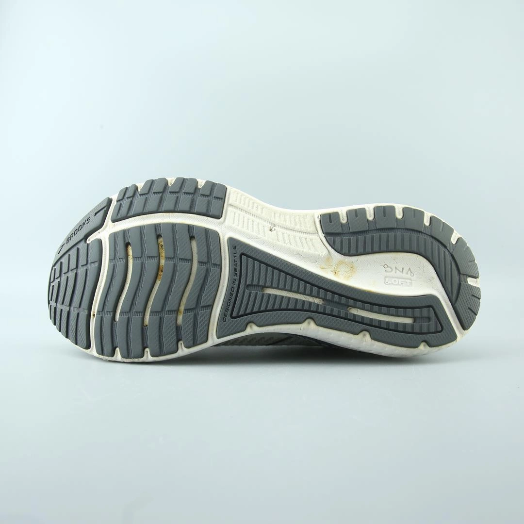 BROOKS GLYCERIN 19 performance running shoe visuals