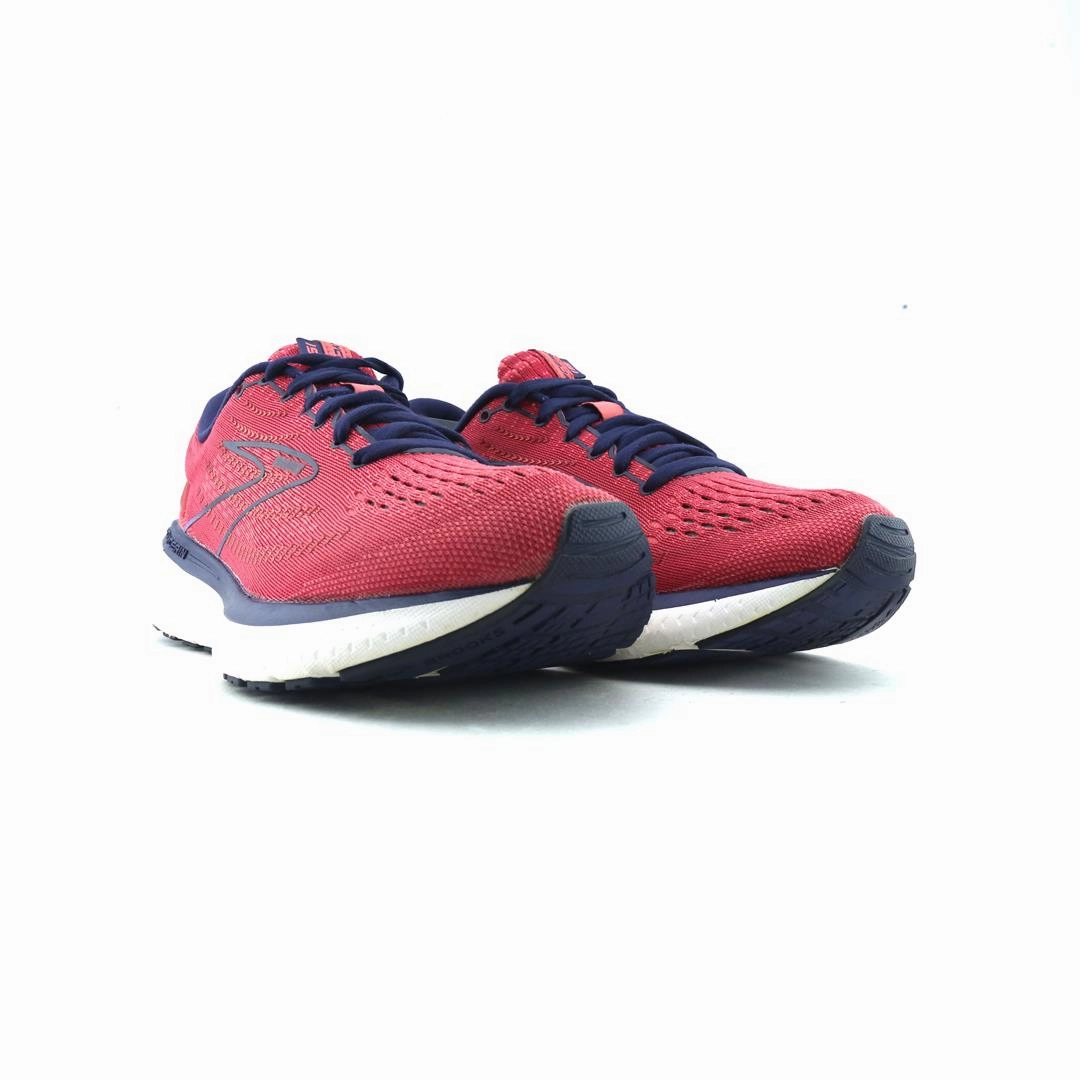BROOKS GLYCERIN 19 performance running shoe visuals