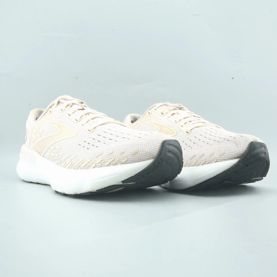 BROOKS GLYCERIN 20 lightweight running shoe photos