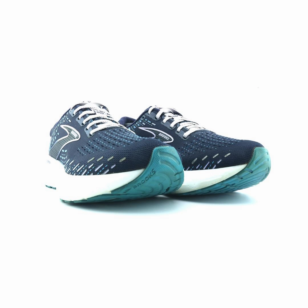 BROOKS GLYCERIN 20 performance running shoe visuals