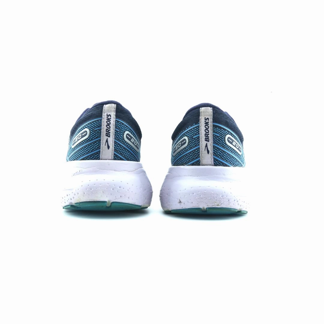 BROOKS GLYCERIN 20 performance running shoe visuals