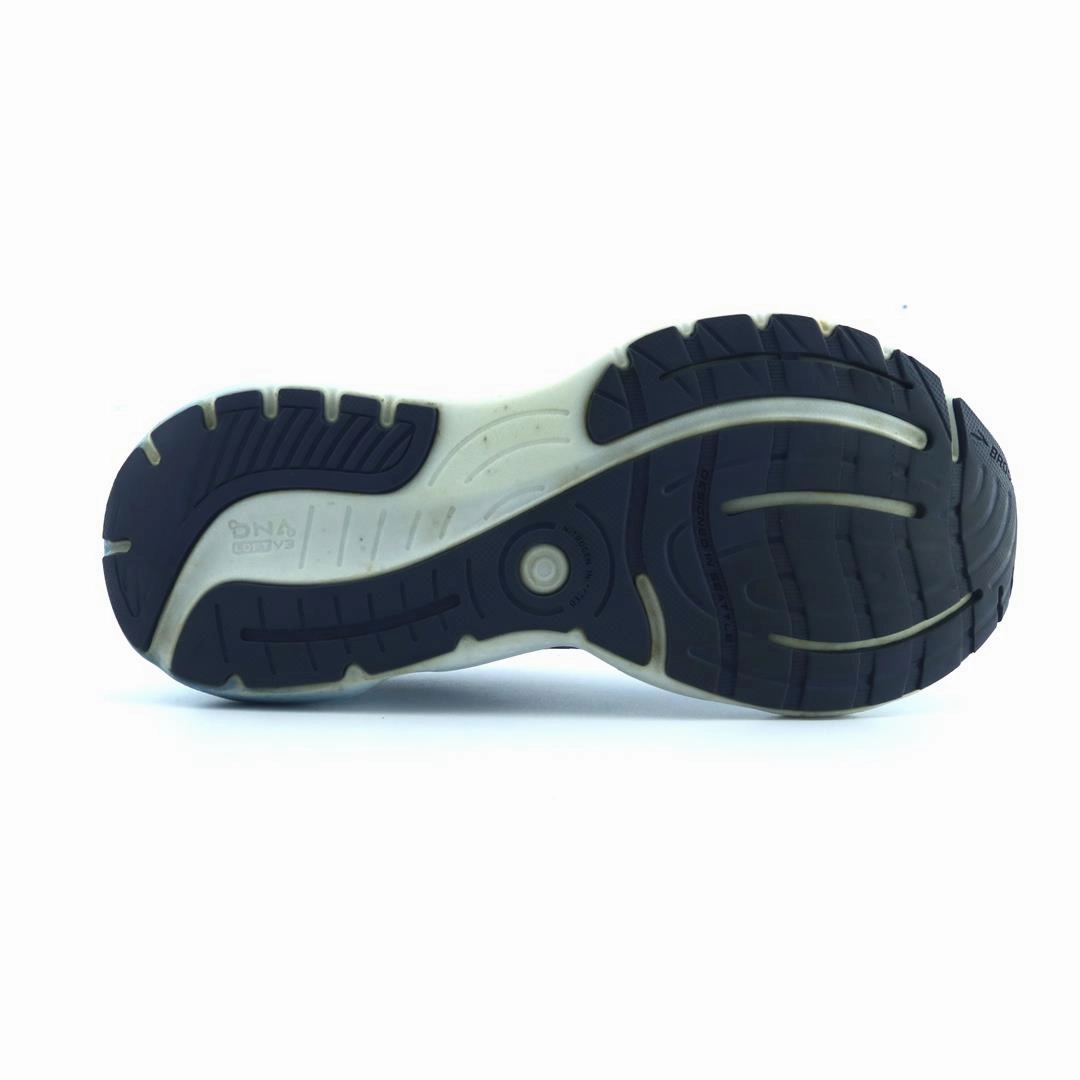 BROOKS GLYCERIN 20 performance running shoe visuals