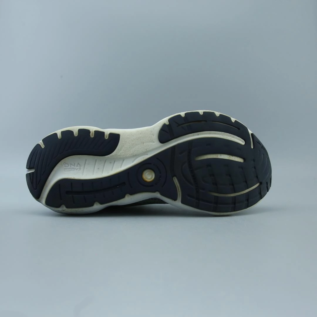 BROOKS GLYCERIN 20 performance running shoe visuals