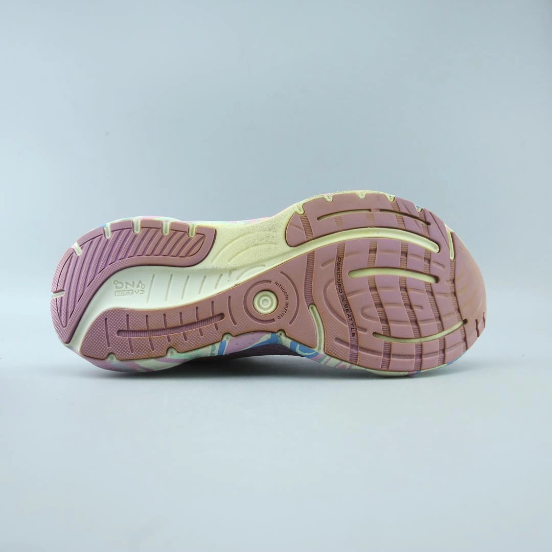 BROOKS GLYCERIN 20 performance running shoe visuals