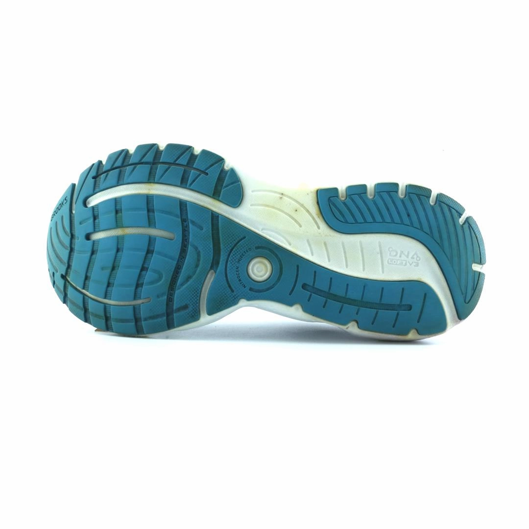 BROOKS GLYCERIN 20 performance running shoe visuals