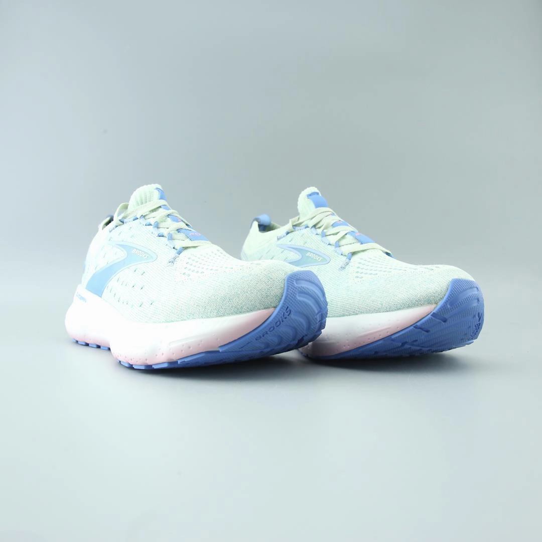BROOKS GLYCERIN 20 STEALTHFIT performance running shoe visuals