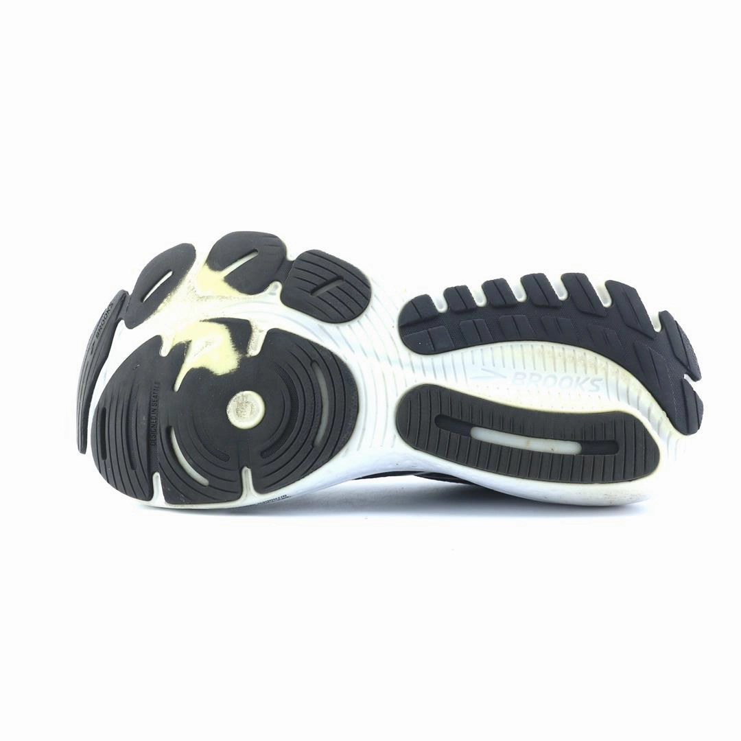 BROOKS GLYCERIN 21 performance running shoe visuals