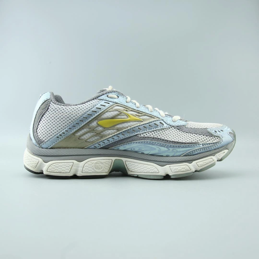 BROOKS GLYCERIN 8 performance running shoe visuals