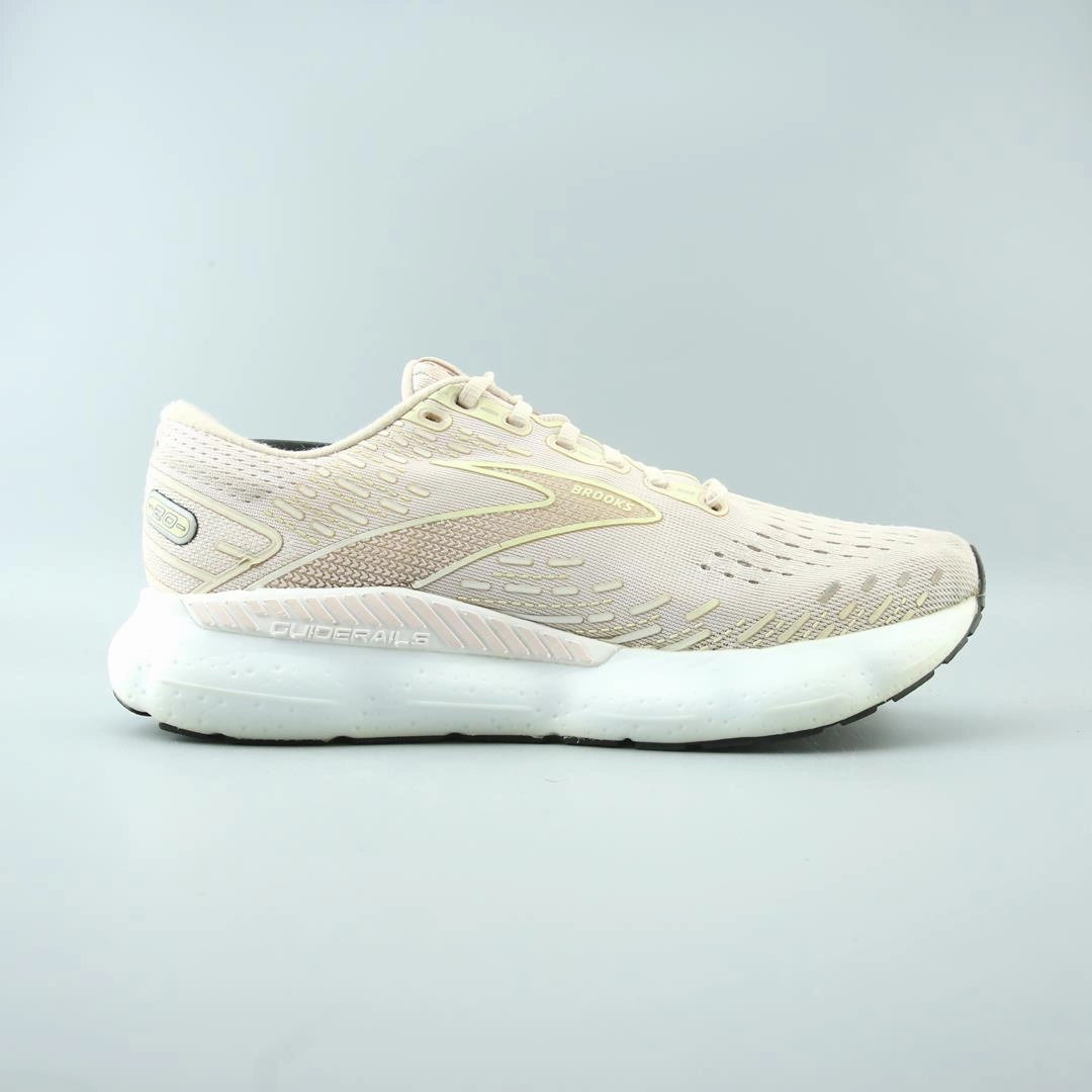 BROOKS GLYCERIN GTS 20 performance running shoe visuals
