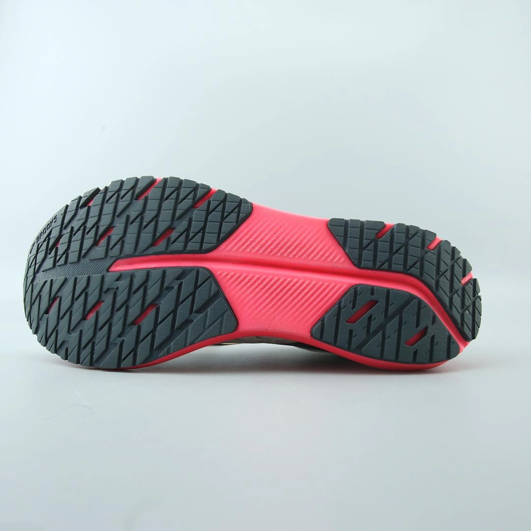 BROOKS HYPERION TEMPO performance running shoe visuals