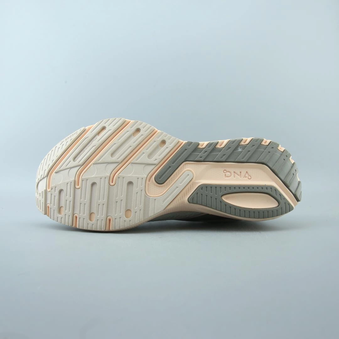 BROOKS LAUNCH 10 performance running shoe visuals