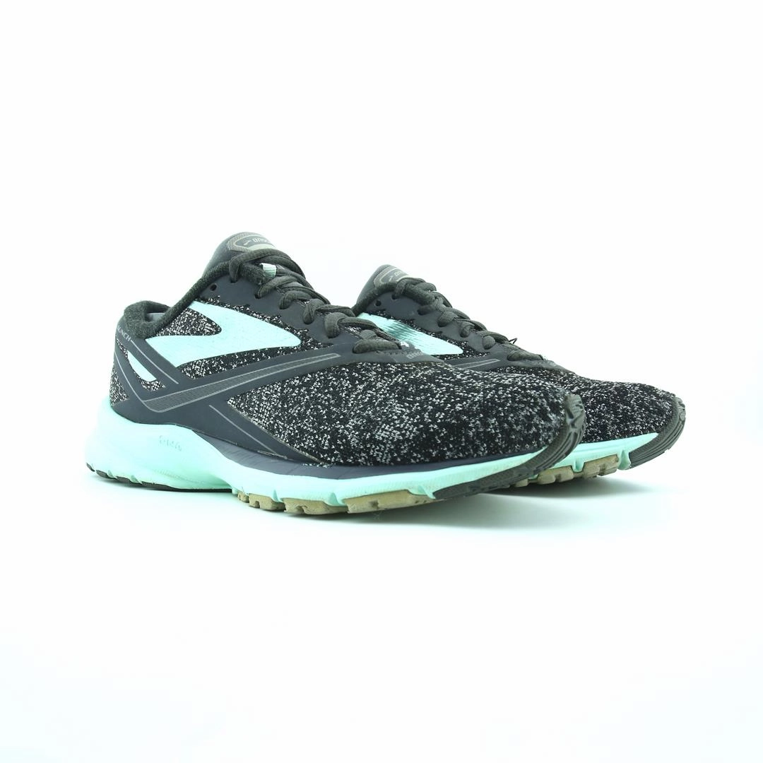 BROOKS LAUNCH 4 lightweight running shoe photos