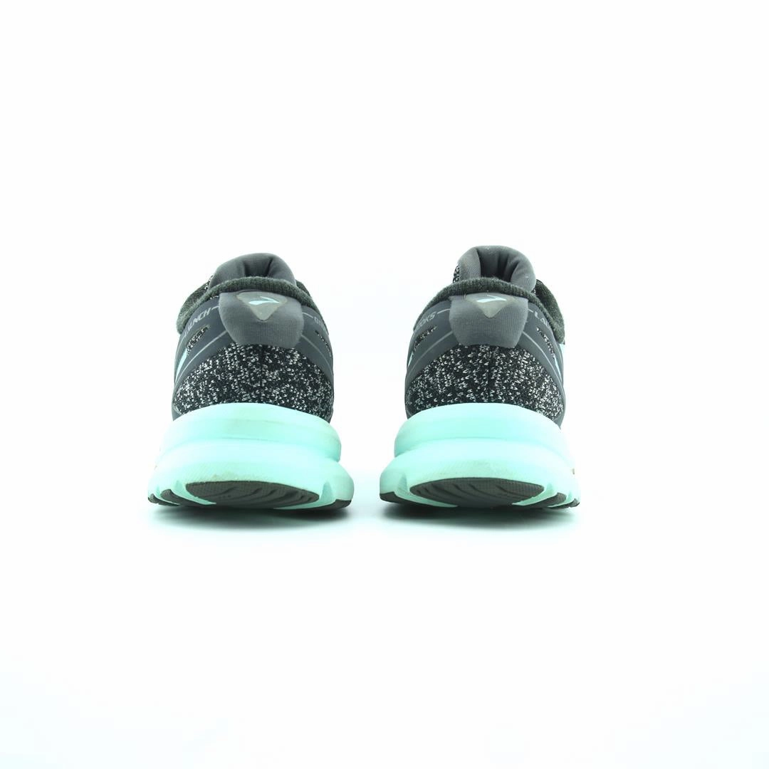 BROOKS LAUNCH 4 lightweight running shoe photos
