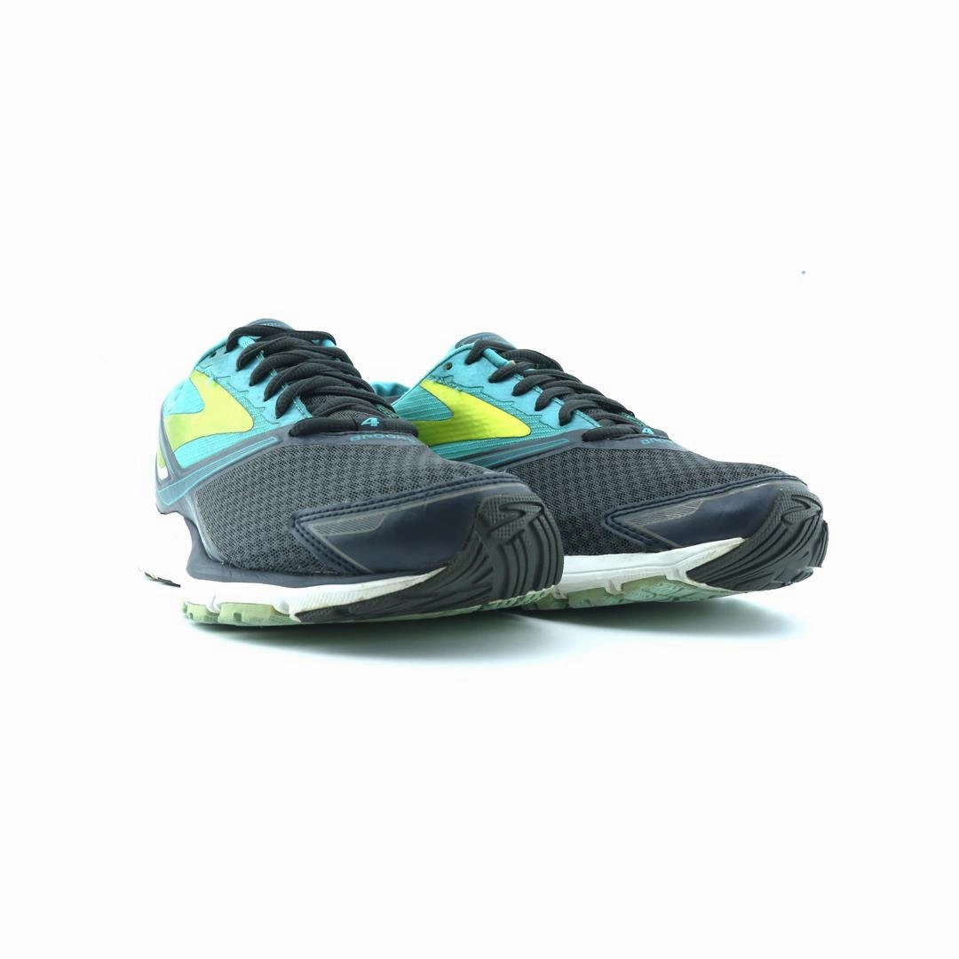 BROOKS LAUNCH 4 performance running shoe visuals