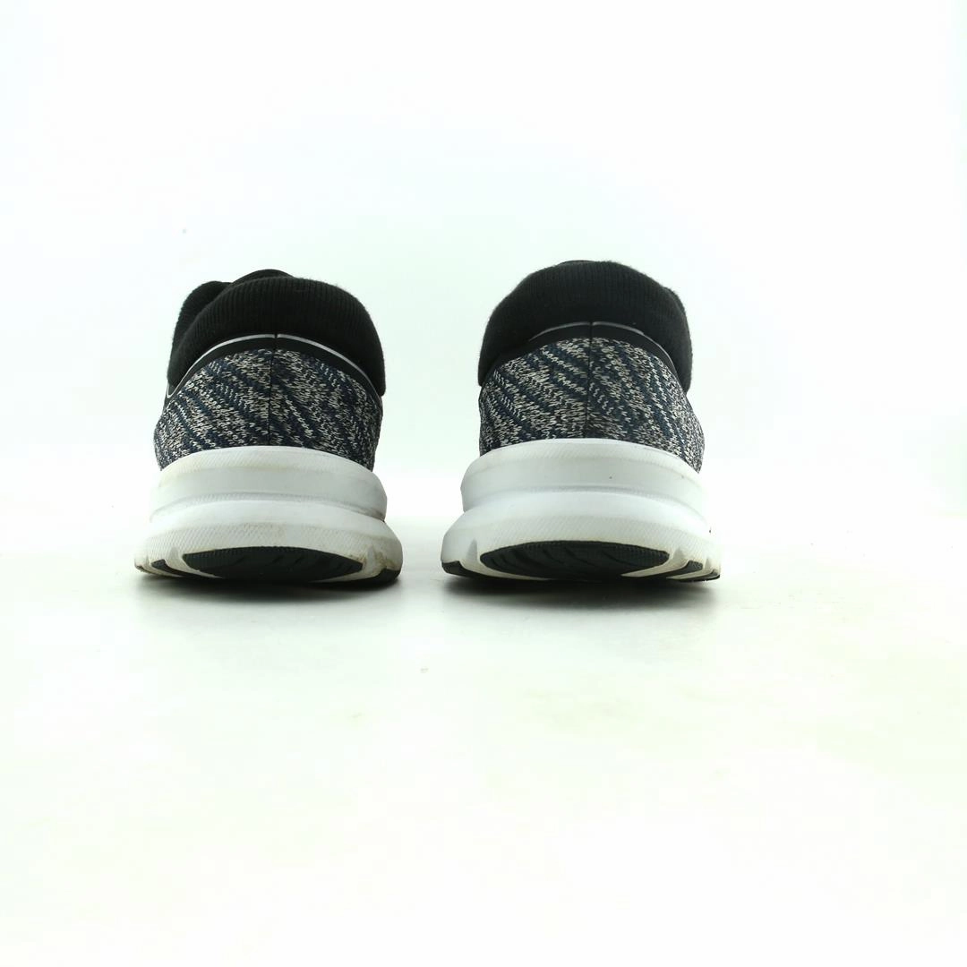 BROOKS LAUNCH 5 Brooks running footwear shots