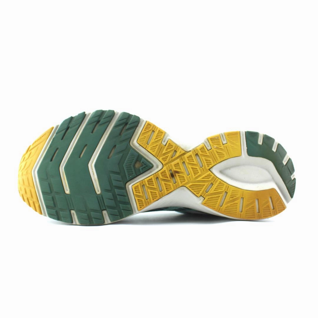 BROOKS LAUNCH 6 Brooks running footwear shots