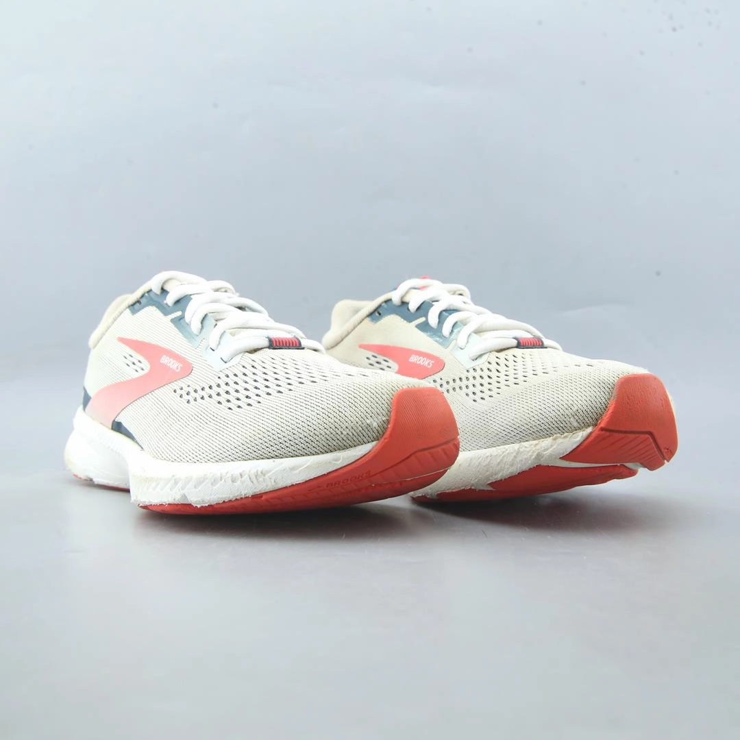 BROOKS LAUNCH 8 athletic Brooks shoe snapshots