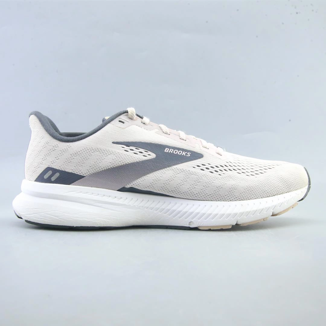 BROOKS LAUNCH 8 athletic Brooks shoe snapshots