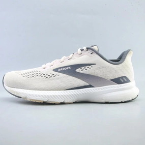 BROOKS LAUNCH 8 Brooks lightweight running footwear