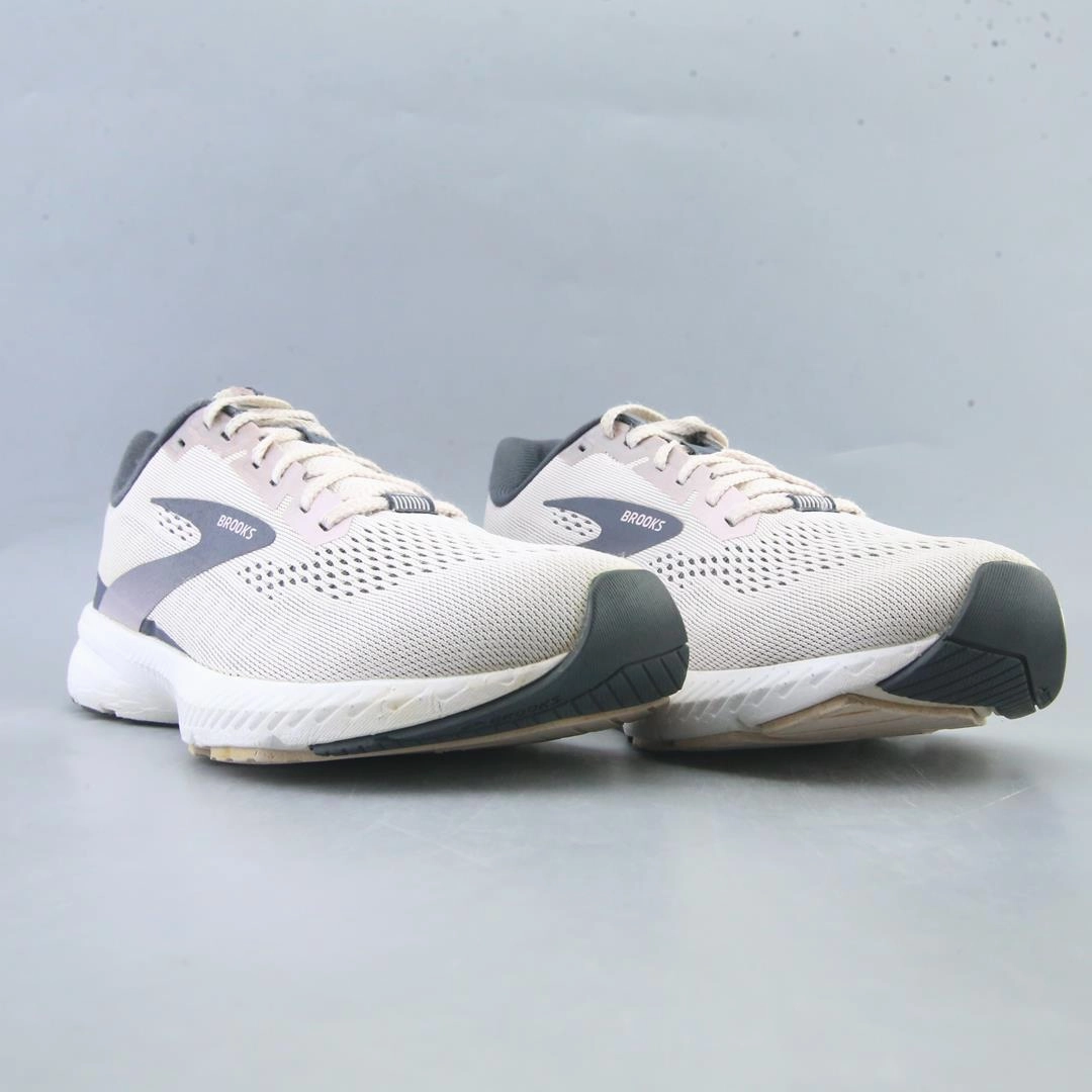 BROOKS LAUNCH 8 athletic Brooks shoe snapshots