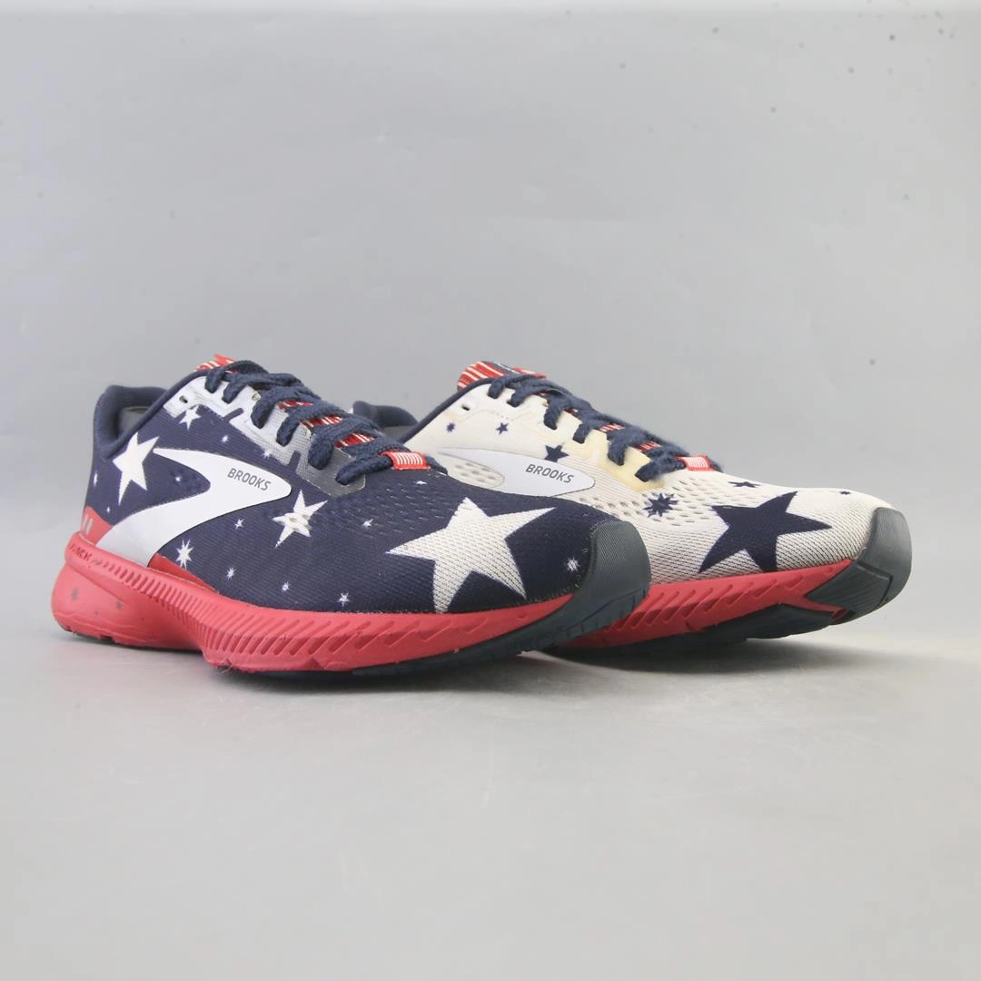 BROOKS LAUNCH 8 Brooks running footwear shots