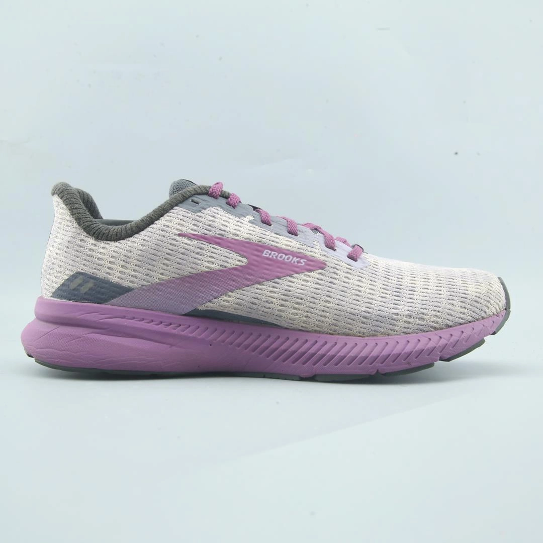 BROOKS LAUNCH 8 Brooks trainer design images