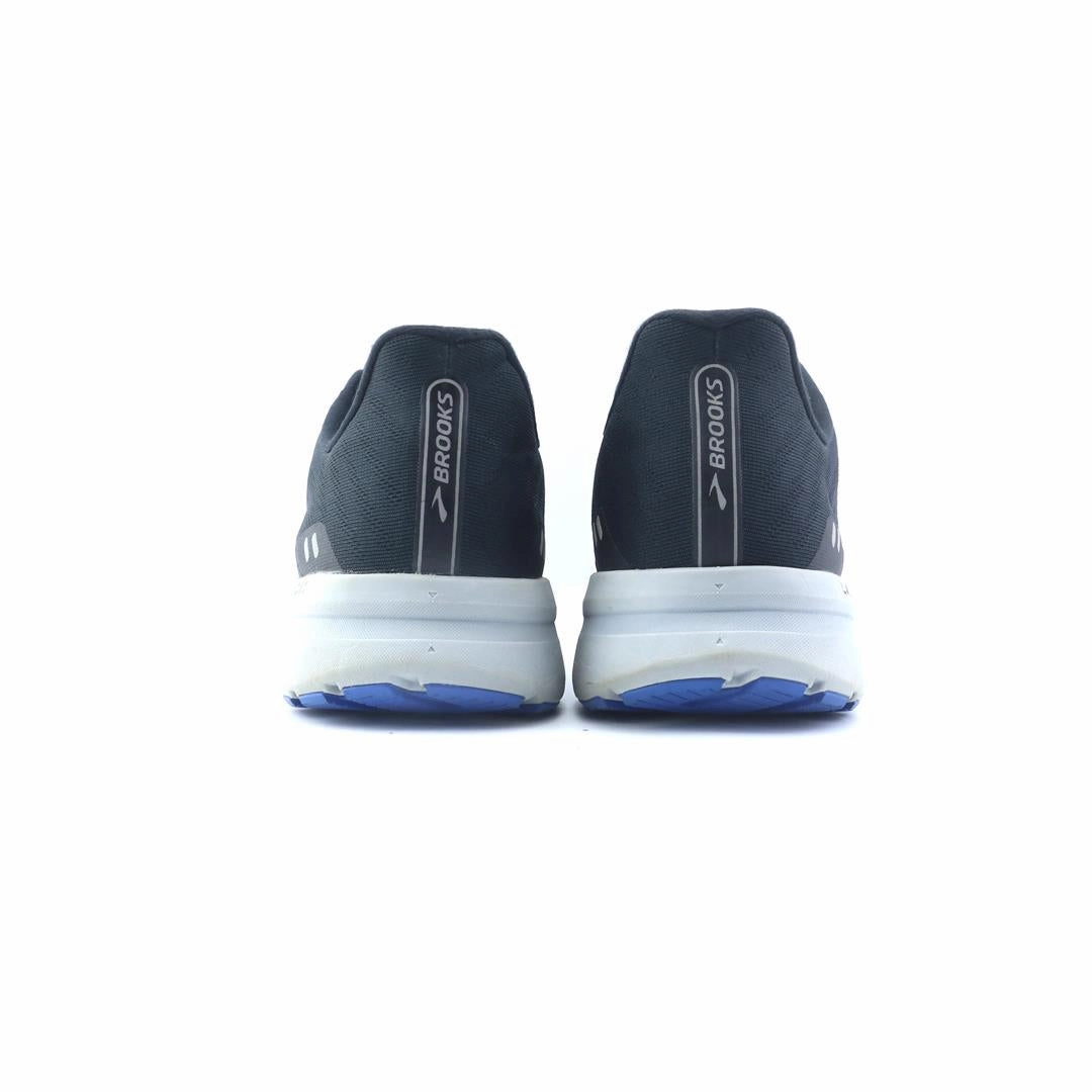 BROOKS LAUNCH 8 lightweight running shoe photos
