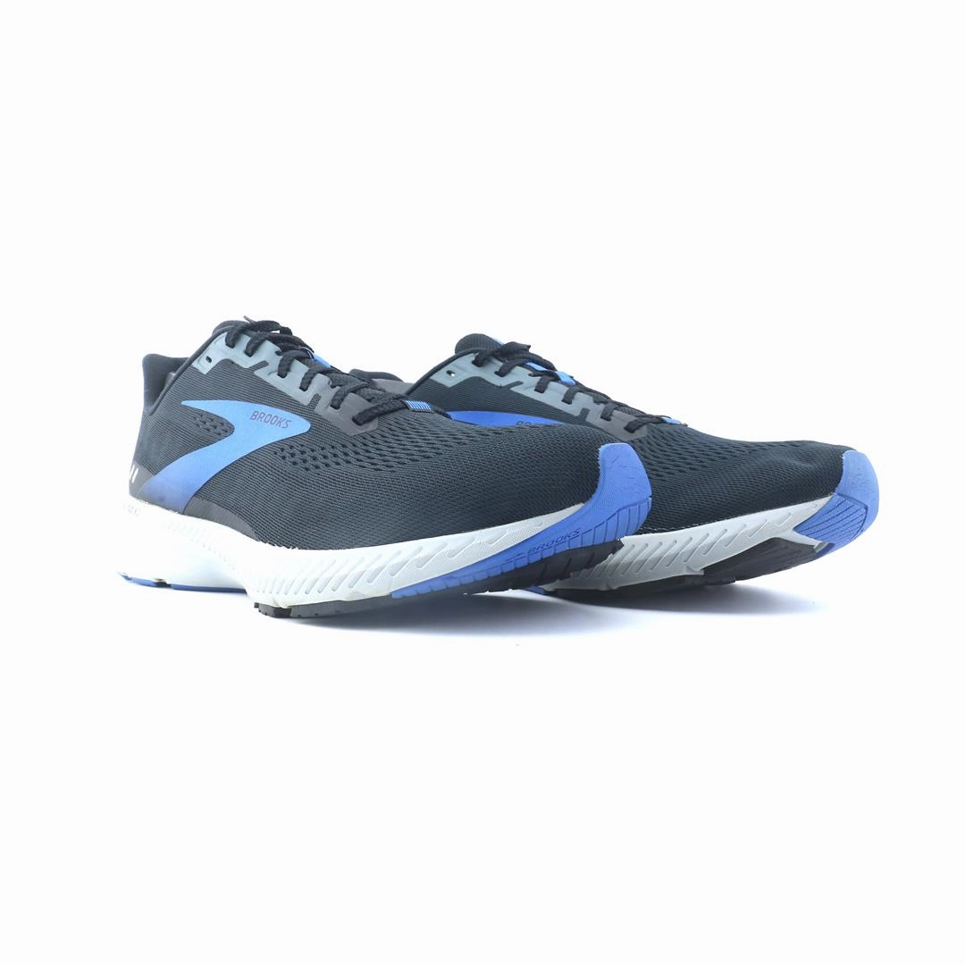BROOKS LAUNCH 8 lightweight running shoe photos
