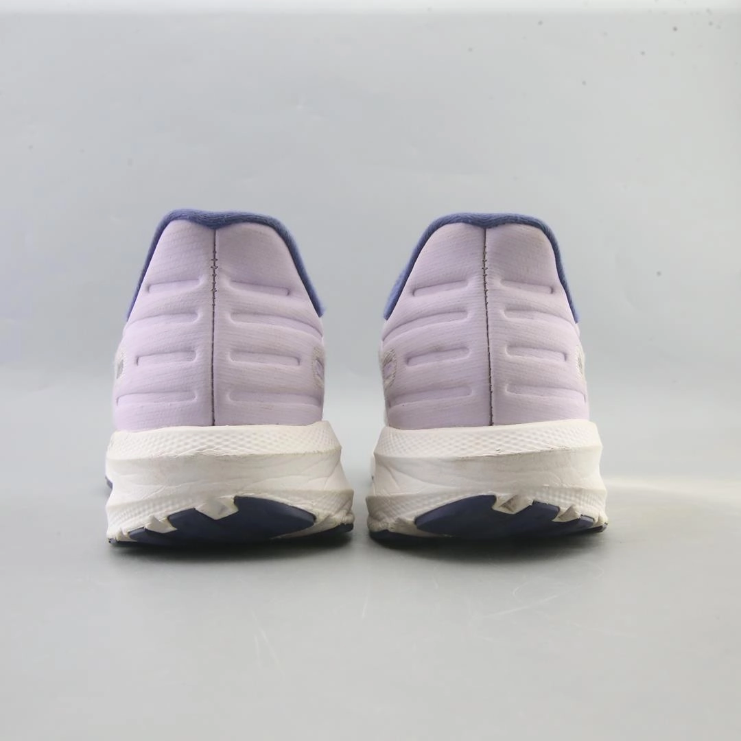 BROOKS LAUNCH 9 Brooks running footwear shots