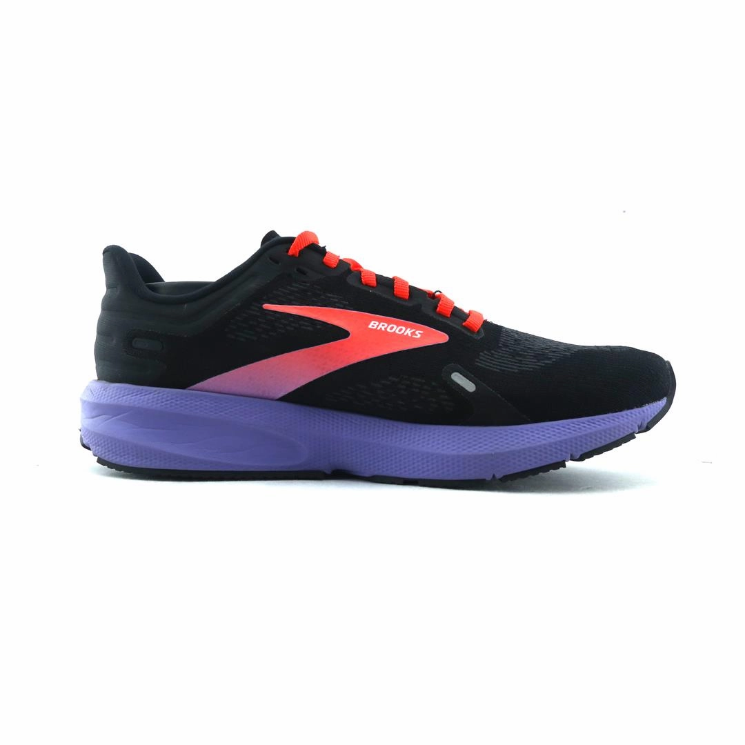 BROOKS LAUNCH 9 performance running shoe visuals