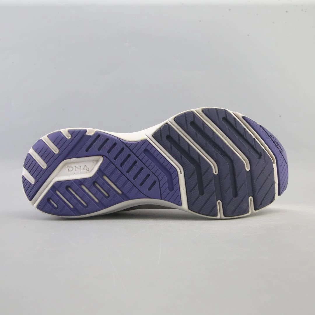 BROOKS LAUNCH GTS 8 lightweight running shoe photos