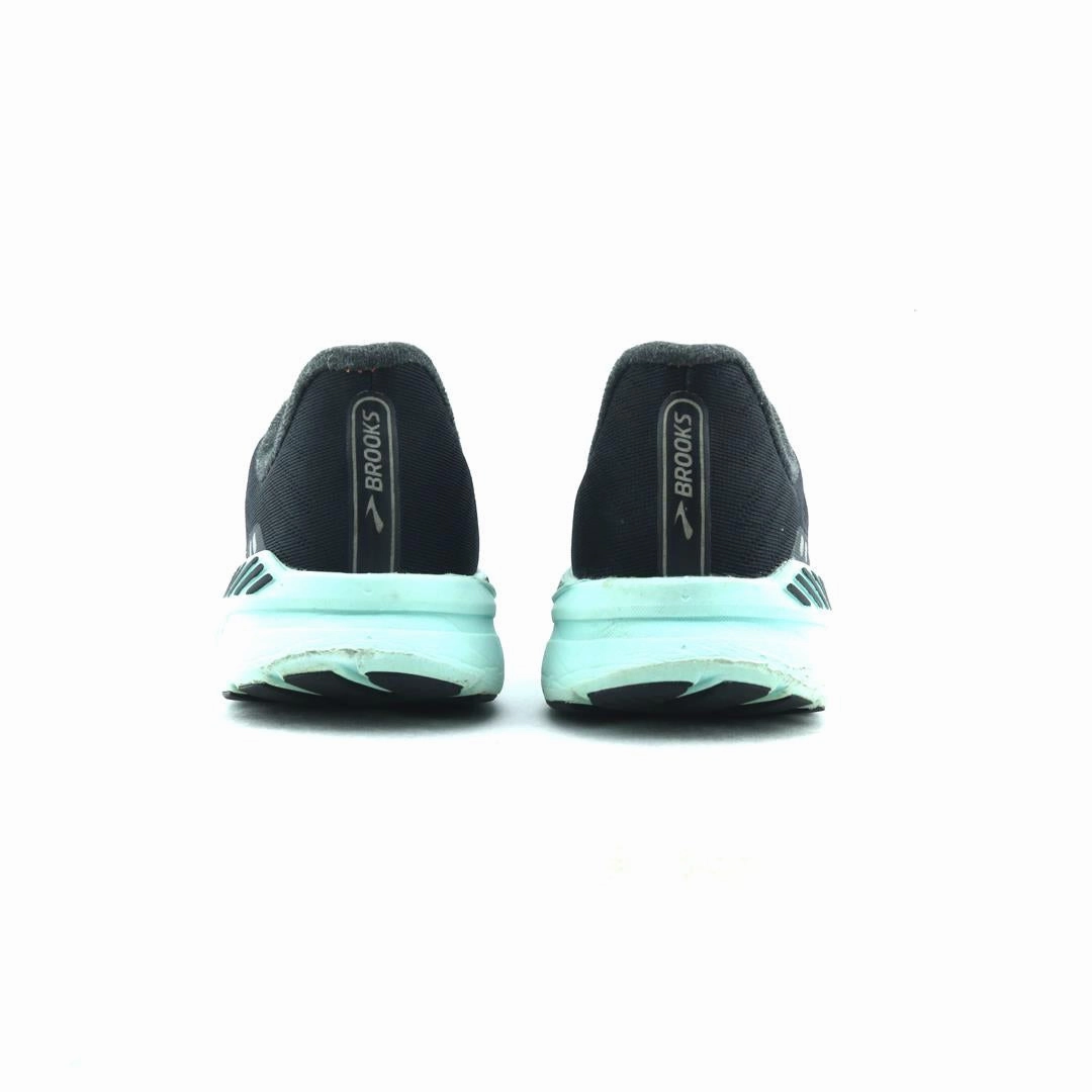 BROOKS LAUNCH GTS 8 performance running shoe visuals