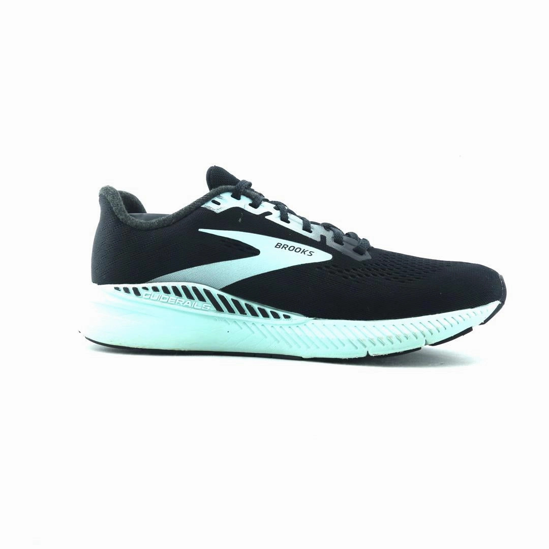 BROOKS LAUNCH GTS 8 performance running shoe visuals