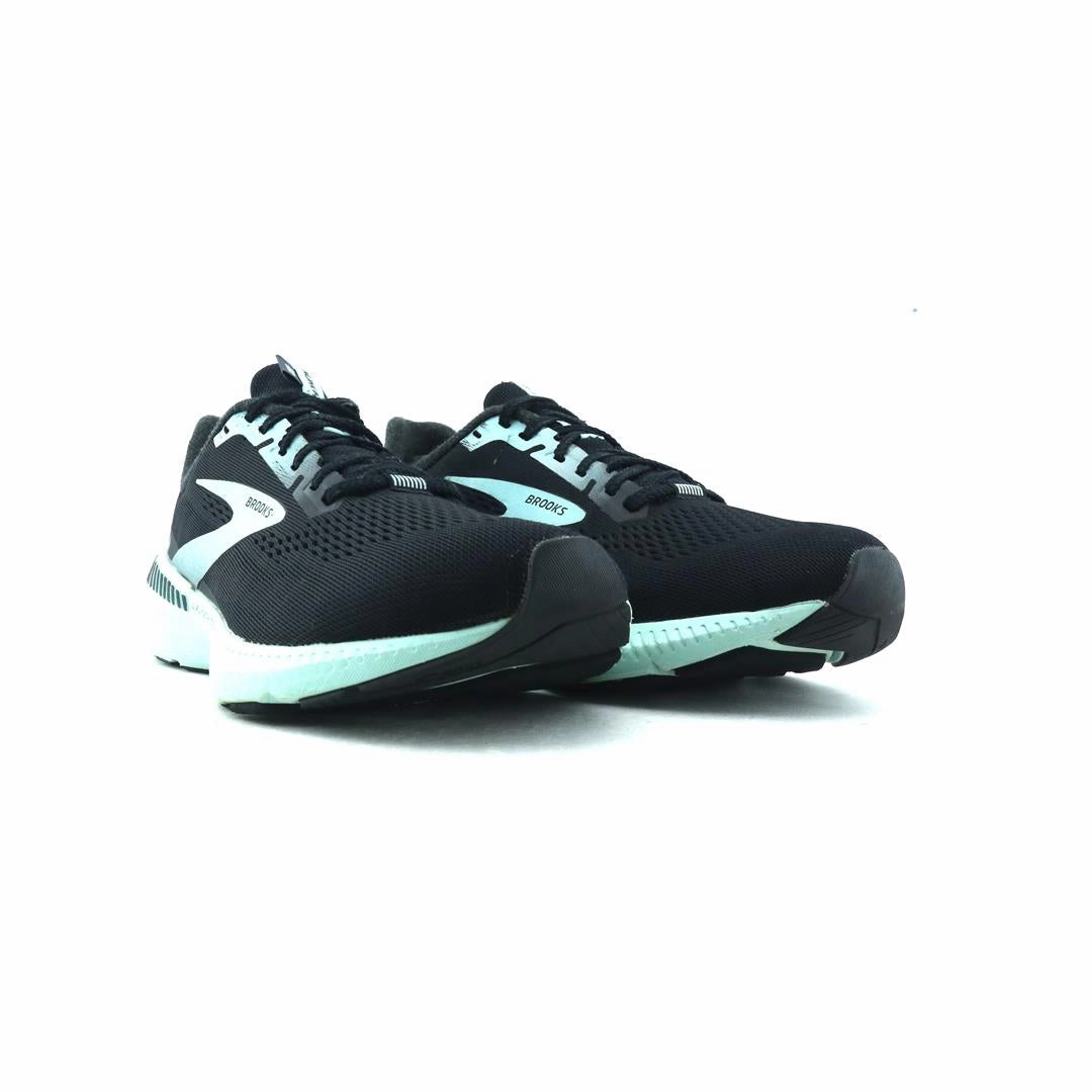 BROOKS LAUNCH GTS 8 performance running shoe visuals